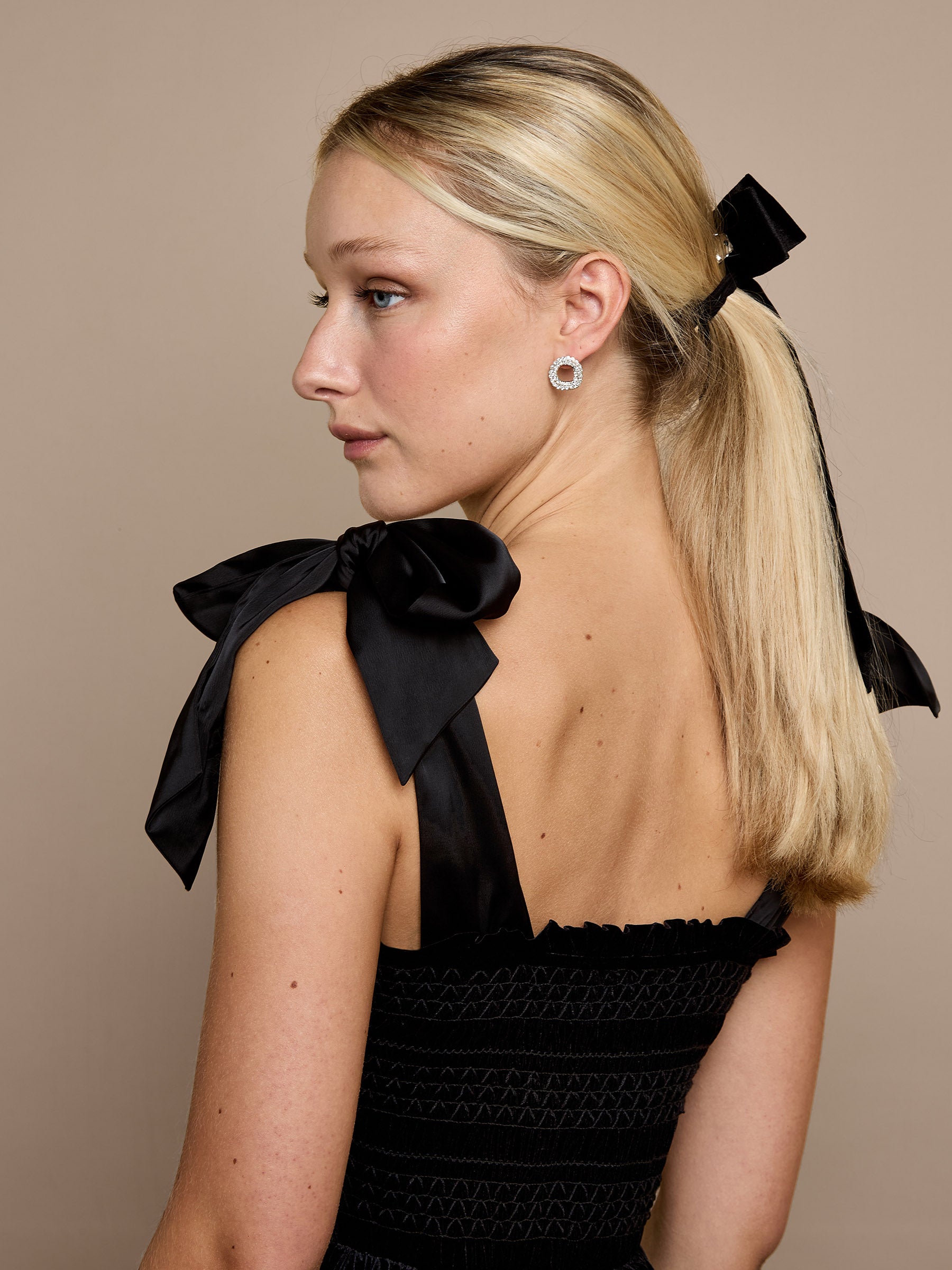 Cece Black Velvet Midi Dress