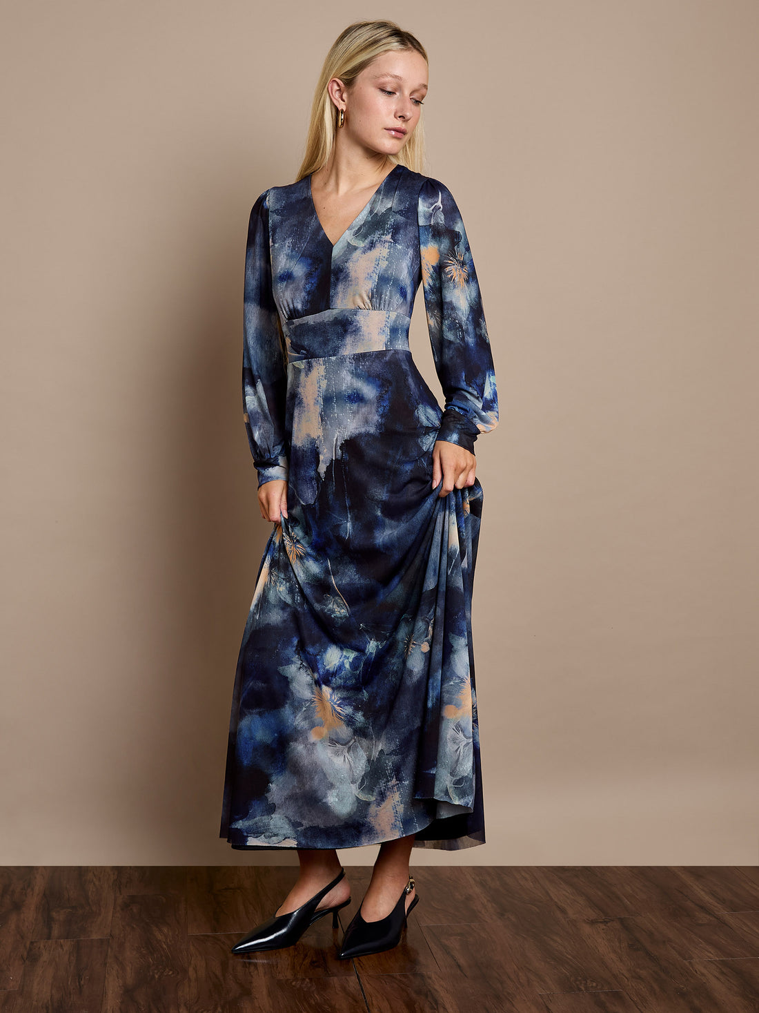 Genevieve Floral Print Maxi Dress