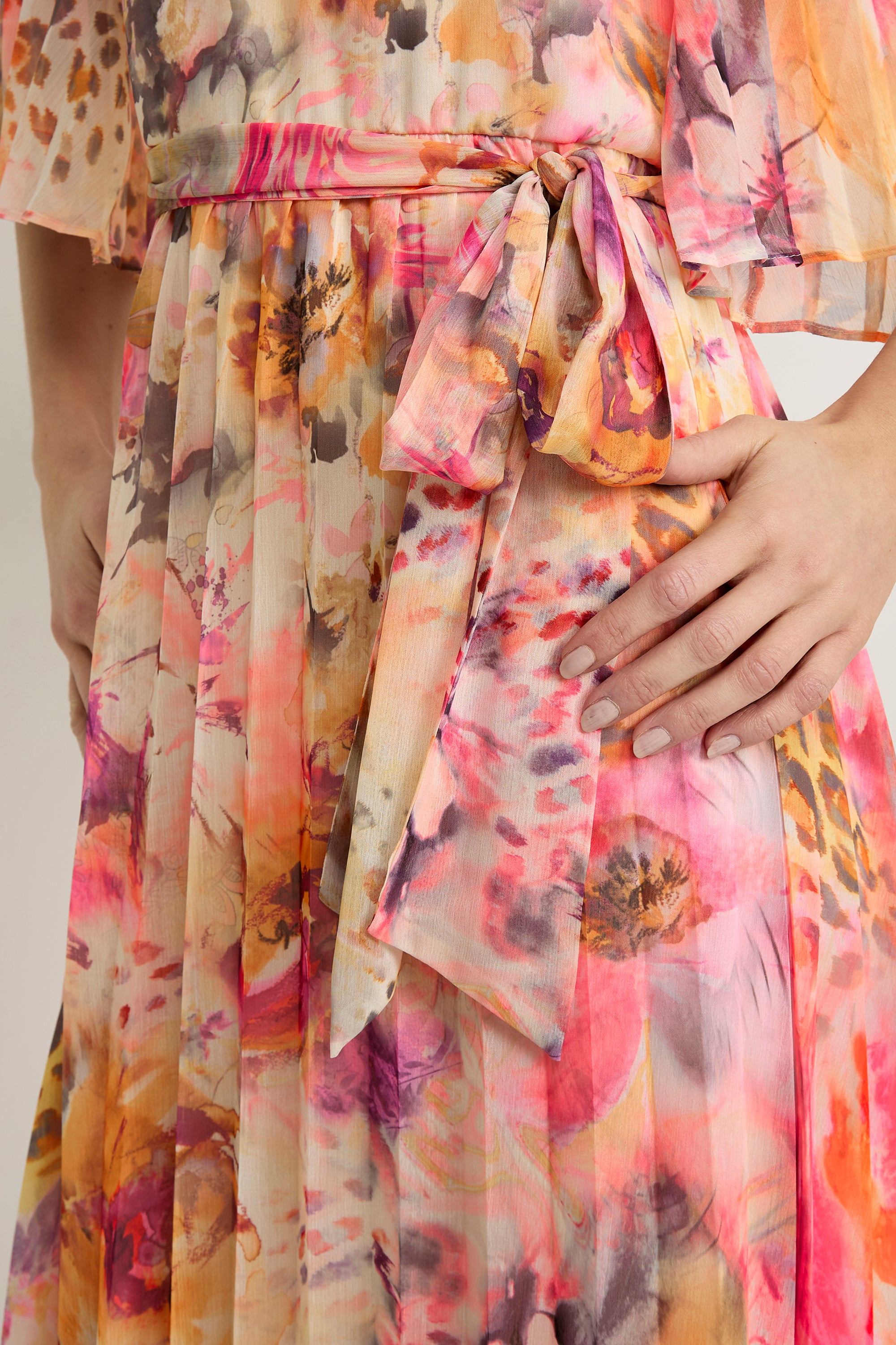 GWD Delphine Floral Print Midi Dress