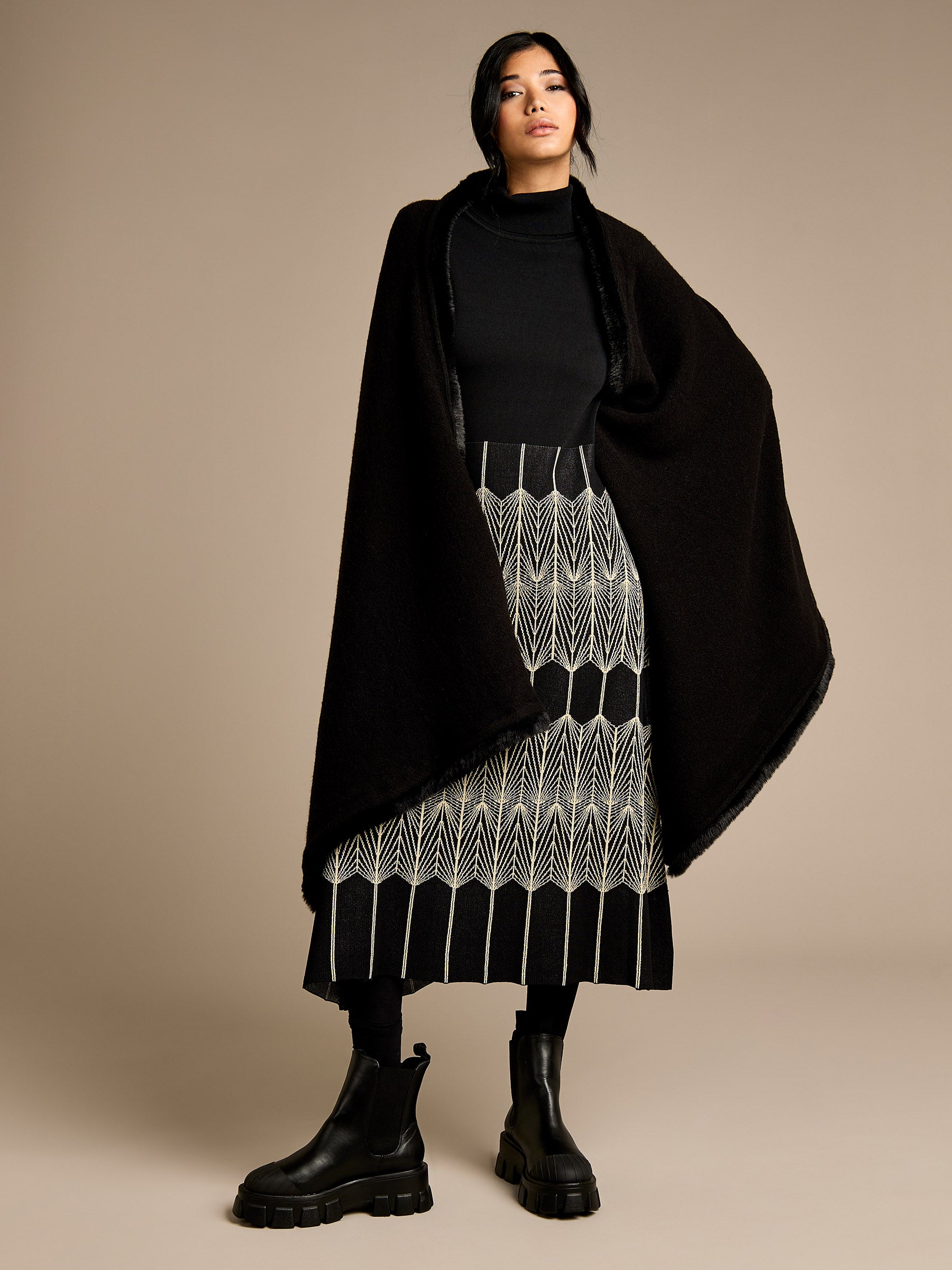 GWD Shannon Knitted Shawl