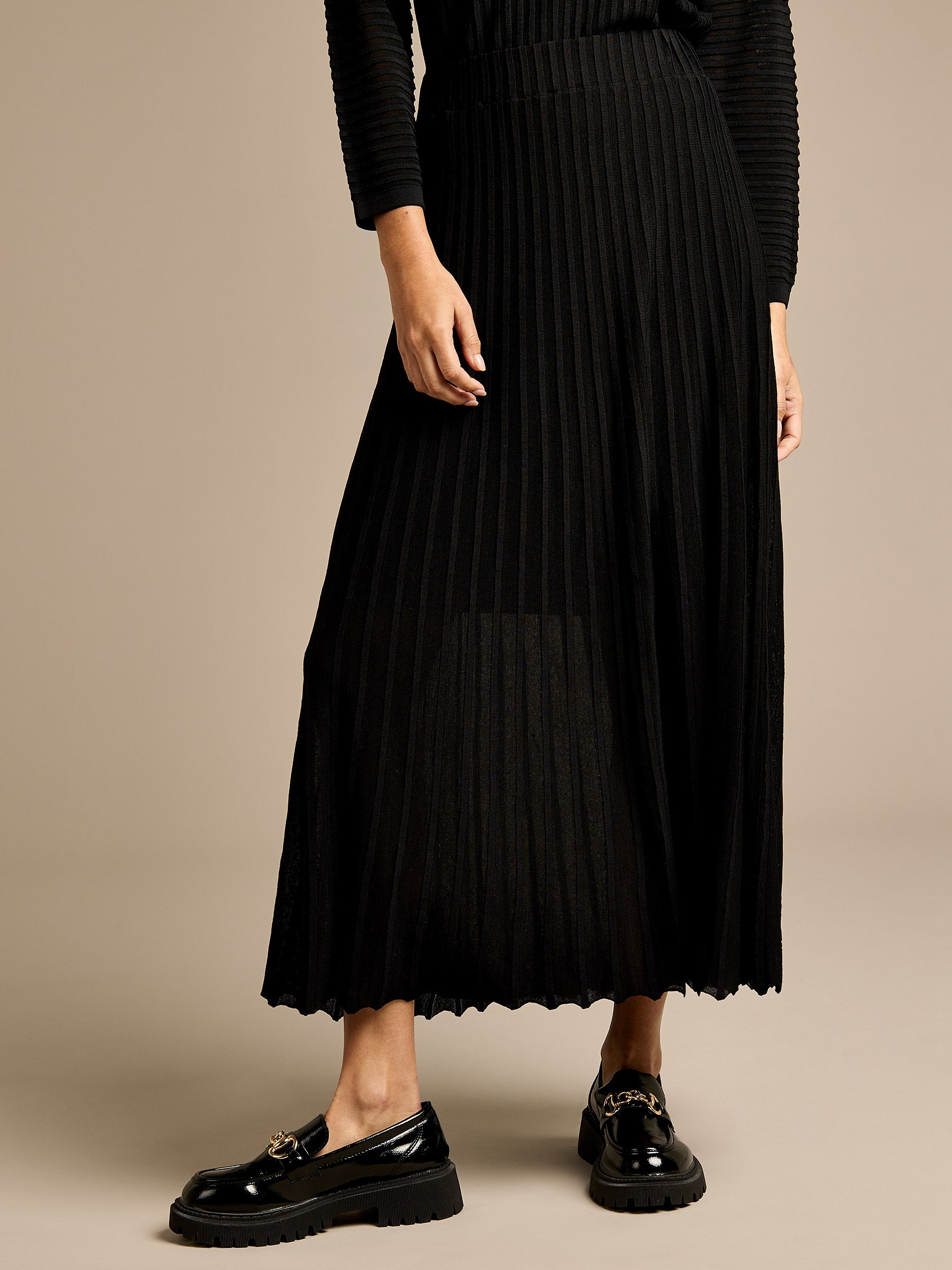 GWD Amrie Black Knitted Skirt
