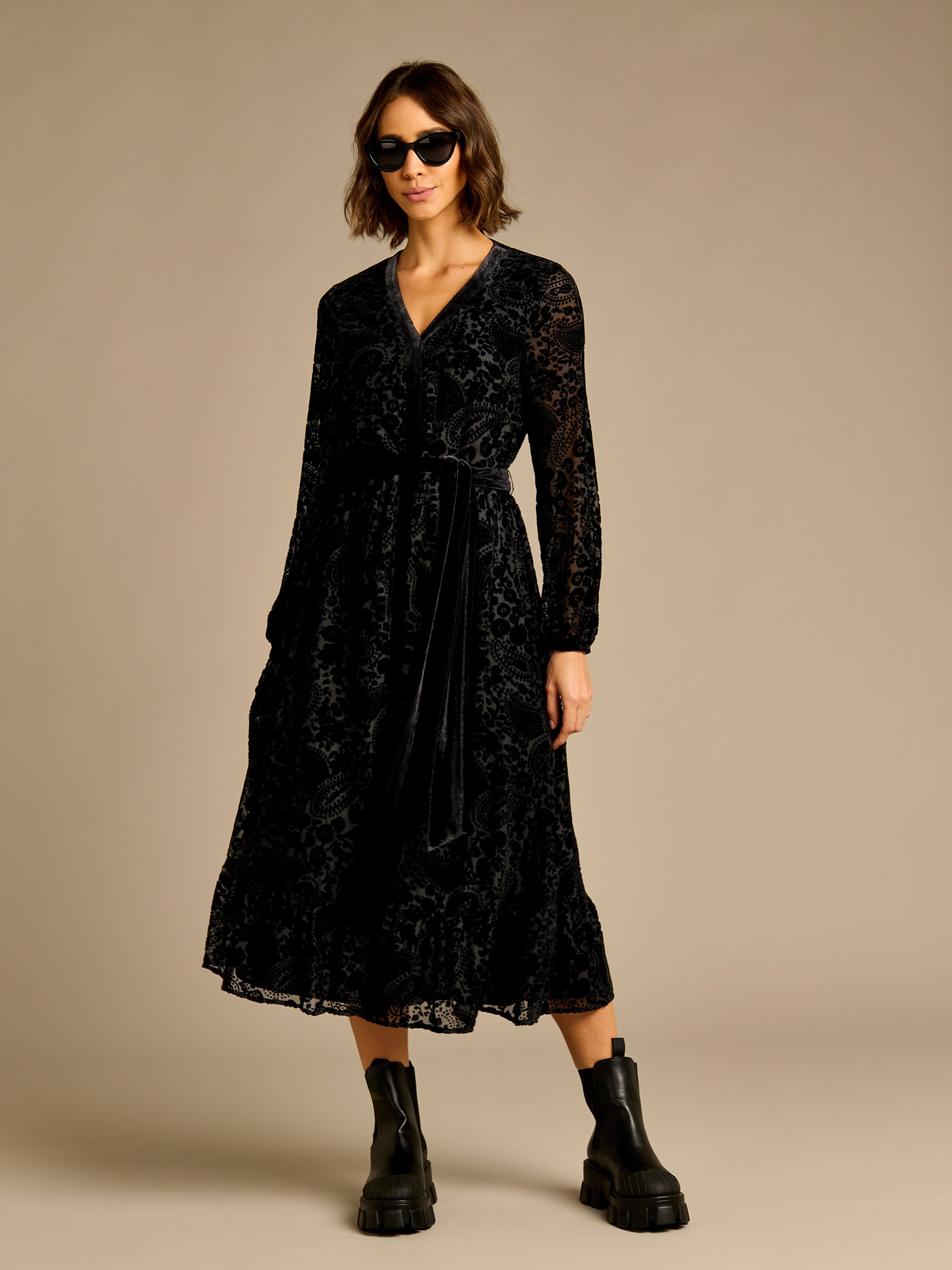 GWD Laurel Floral Devore Print Black Midi Dress