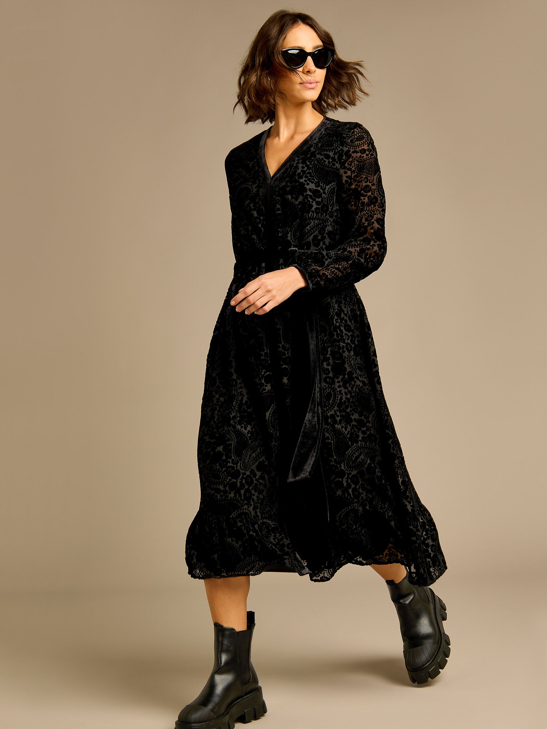 GWD Laurel Floral Devore Print Black Midi Dress