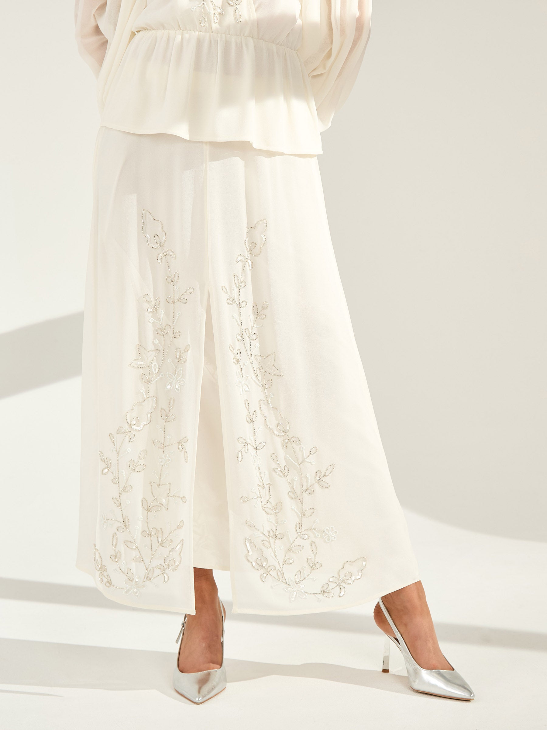 Floral embellished Sparda Skirt