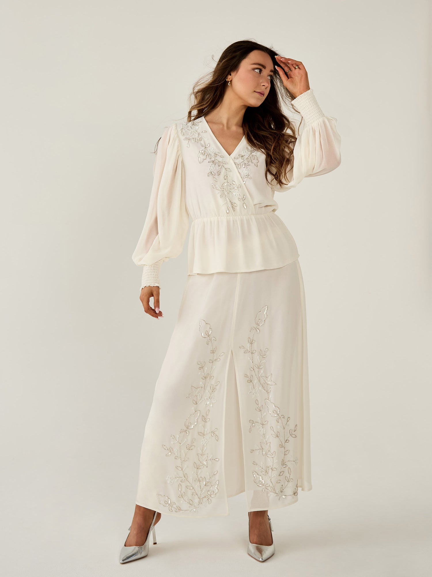 GWD Floral Embellished Sparda Top Cream