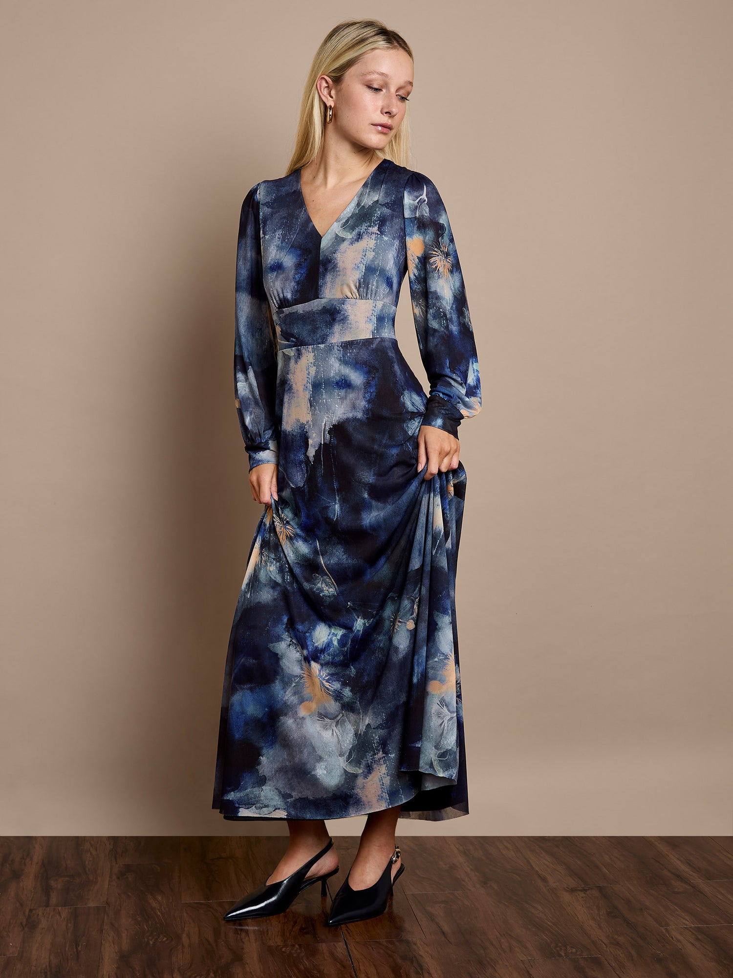 Genevieve Floral Print Maxi Dress