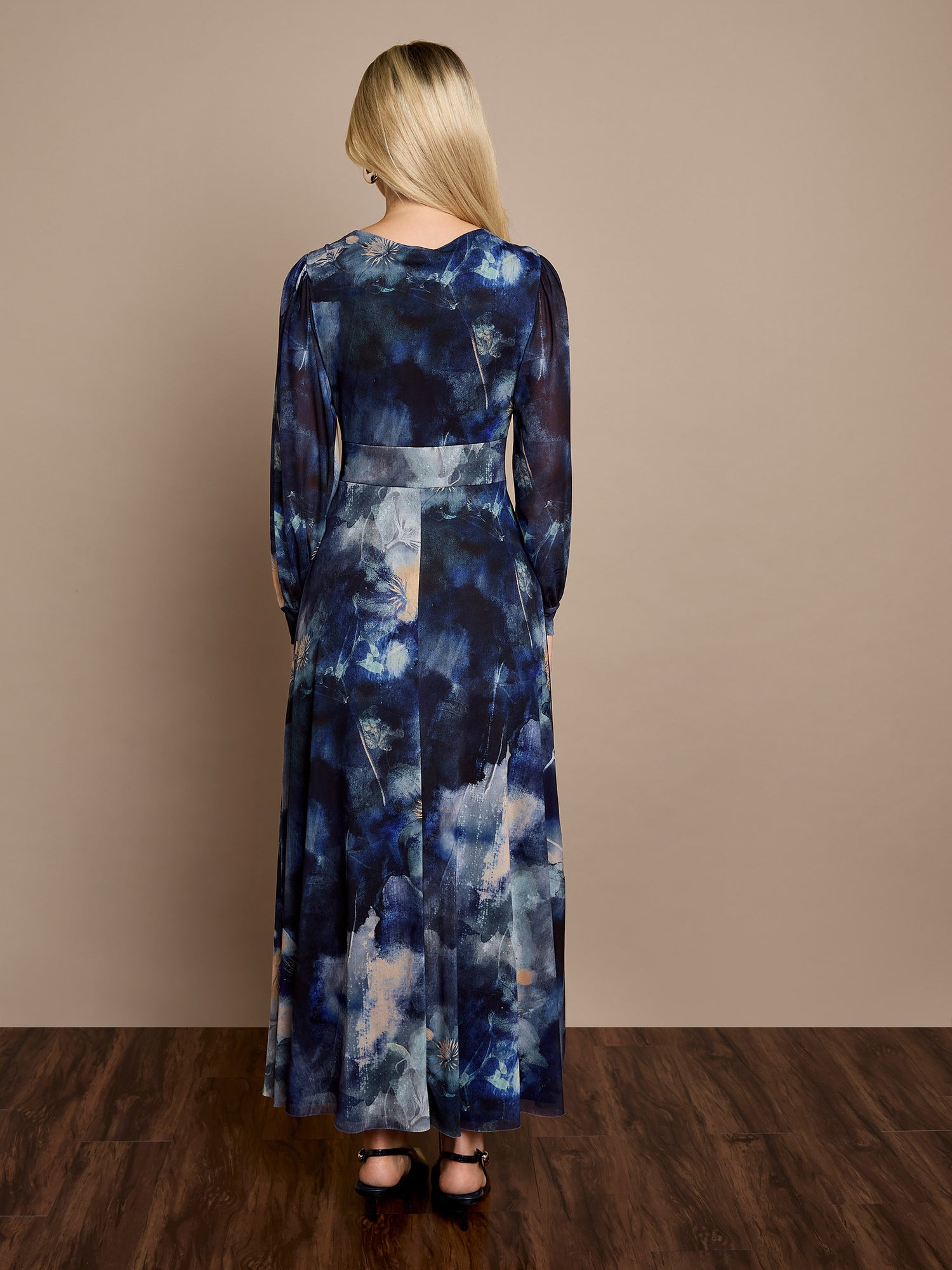 Genevieve Floral Print Maxi Dress