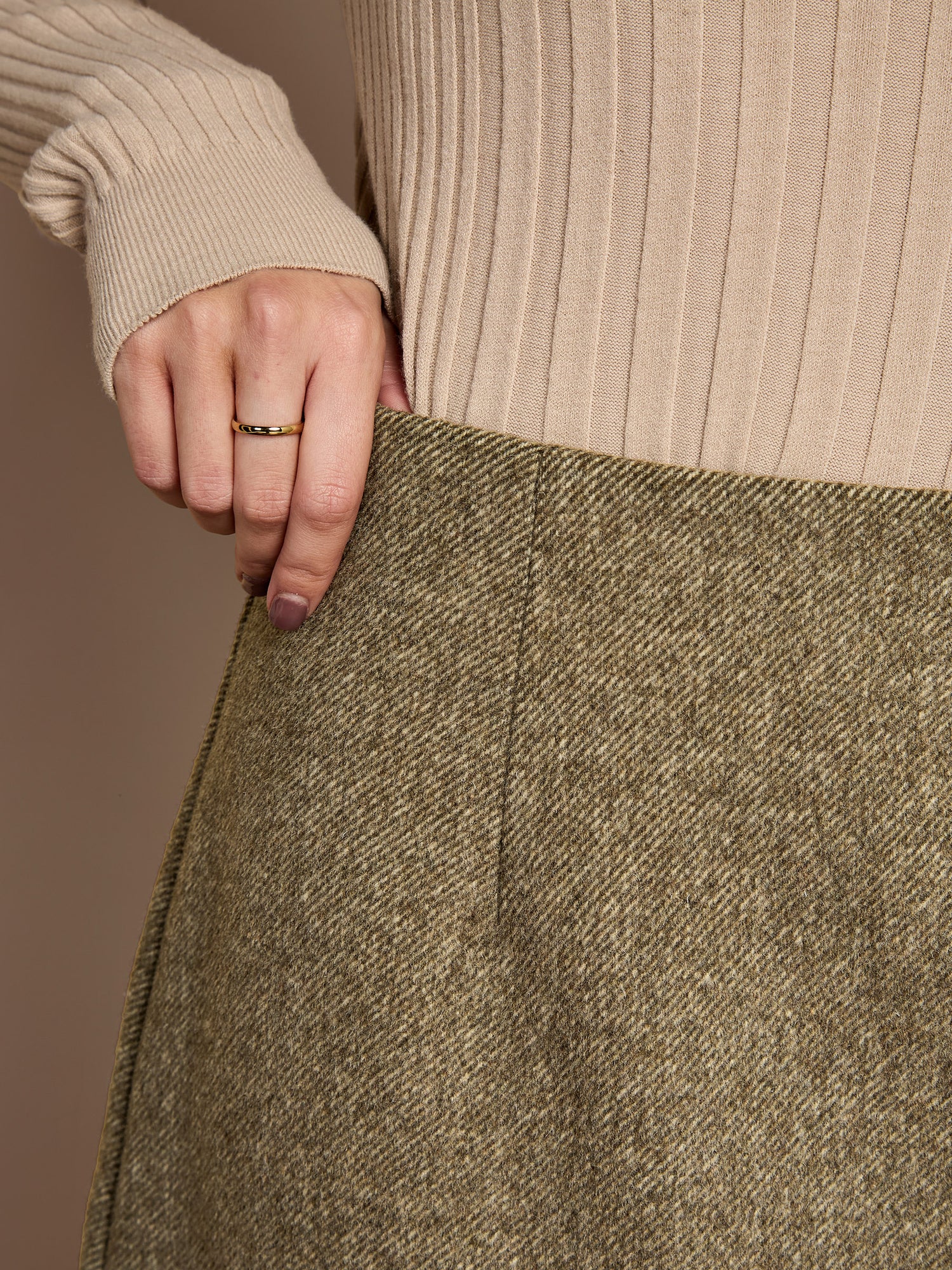 Meredith Wool Blend Skirt – Olive Herringbone