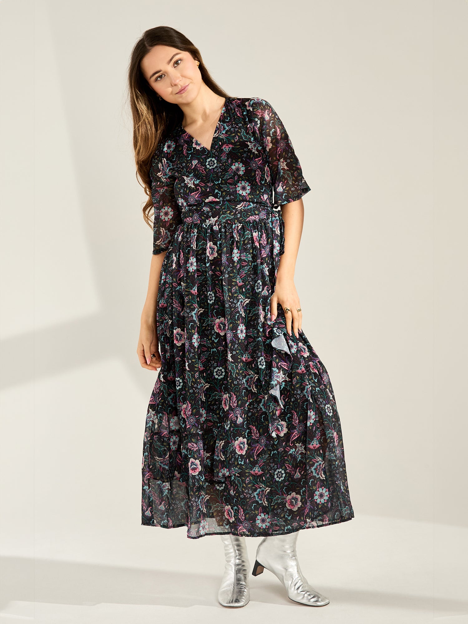 GWD Cayla Folk Floral Printed Midi Wrap Dress