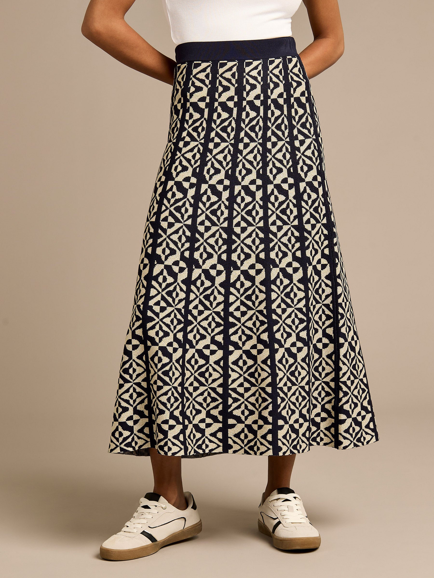 Cate Knitted Geometric Maxi Skirt