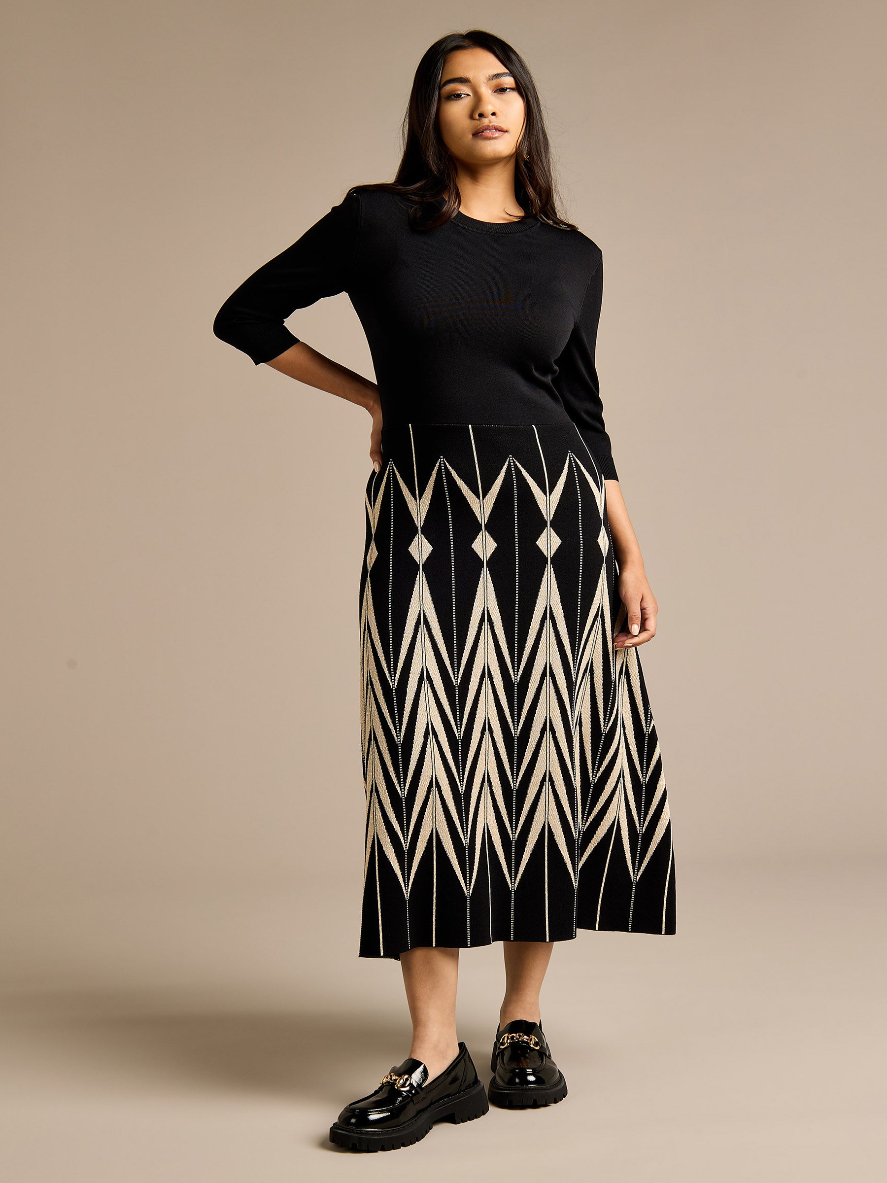 Clover Geo Print Knitted Black Midi Dress