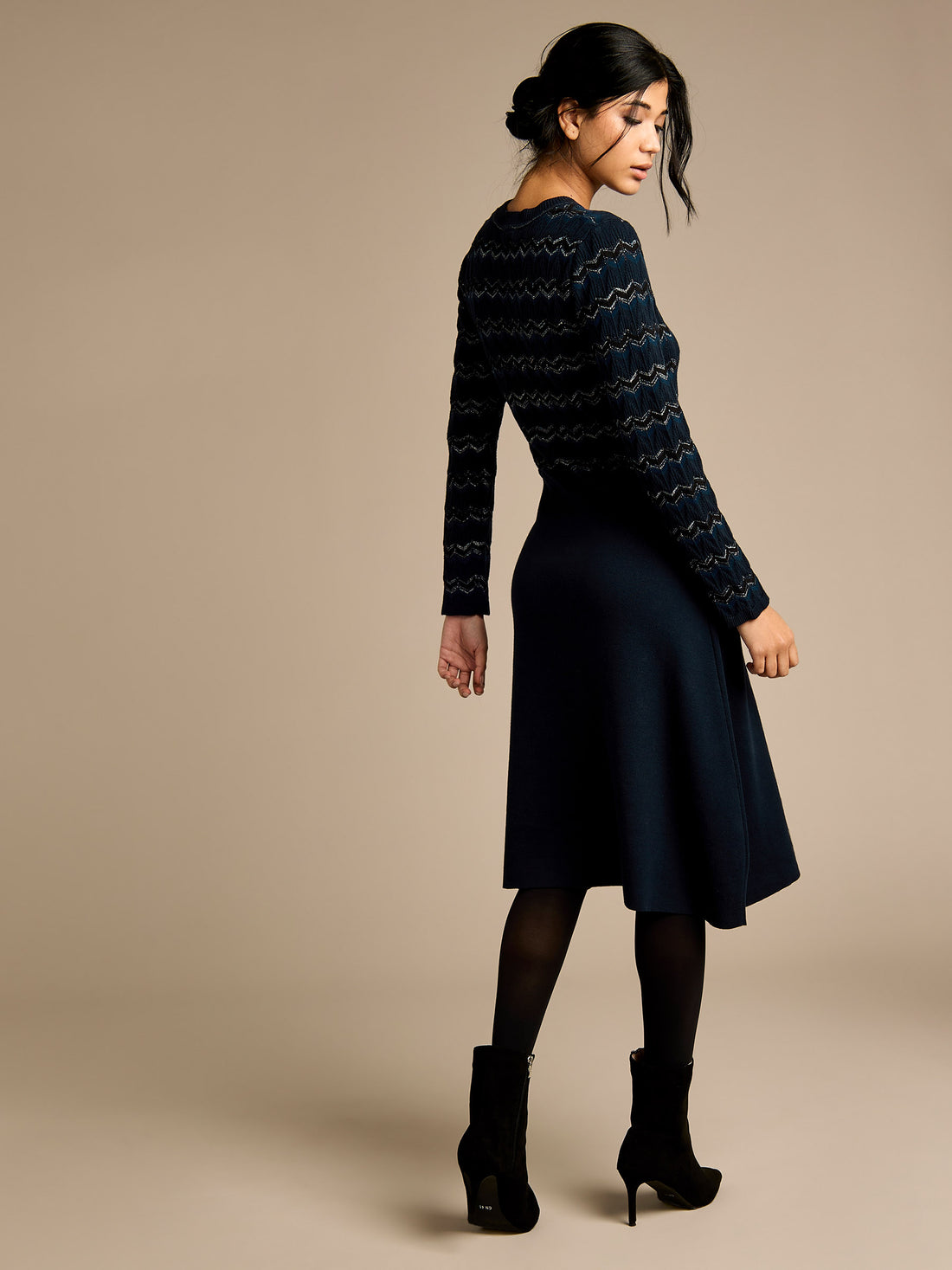 Mia Navy Knitted Midi Dress