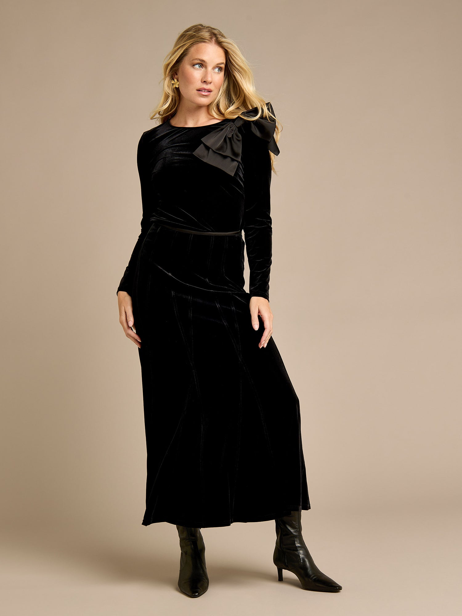 Vienna Black Velvet Maxi Skirt